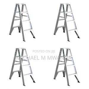 Lightweight 4-Step Aluminum Ladder