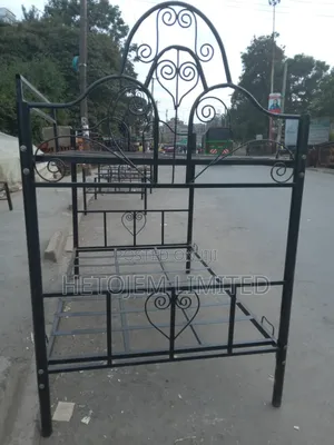 Ma-Decker Za Metal / Iron Double Bed / Hostel Bunkie