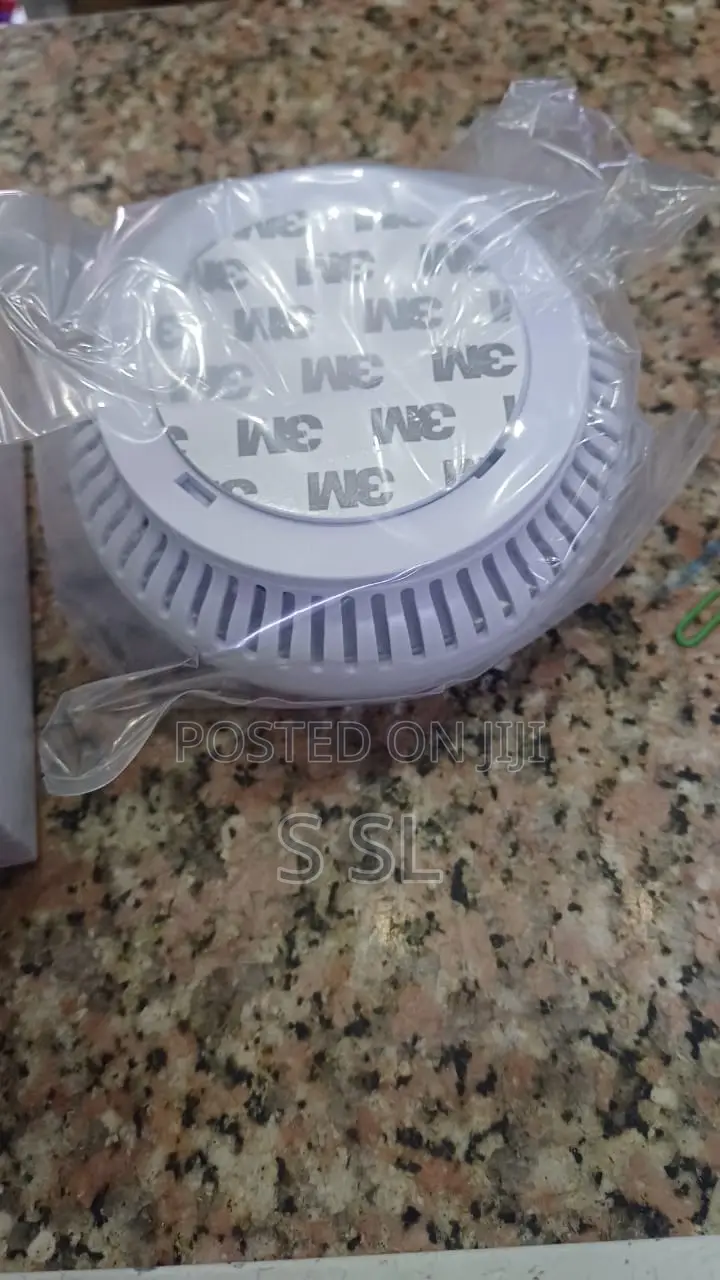 Standalone Smoke Detector With Battery