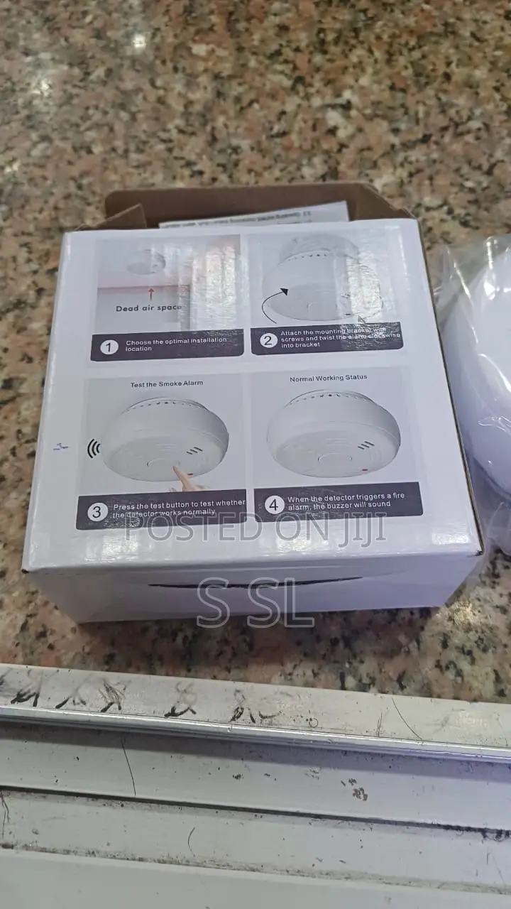 Standalone Smoke Detector With Battery
