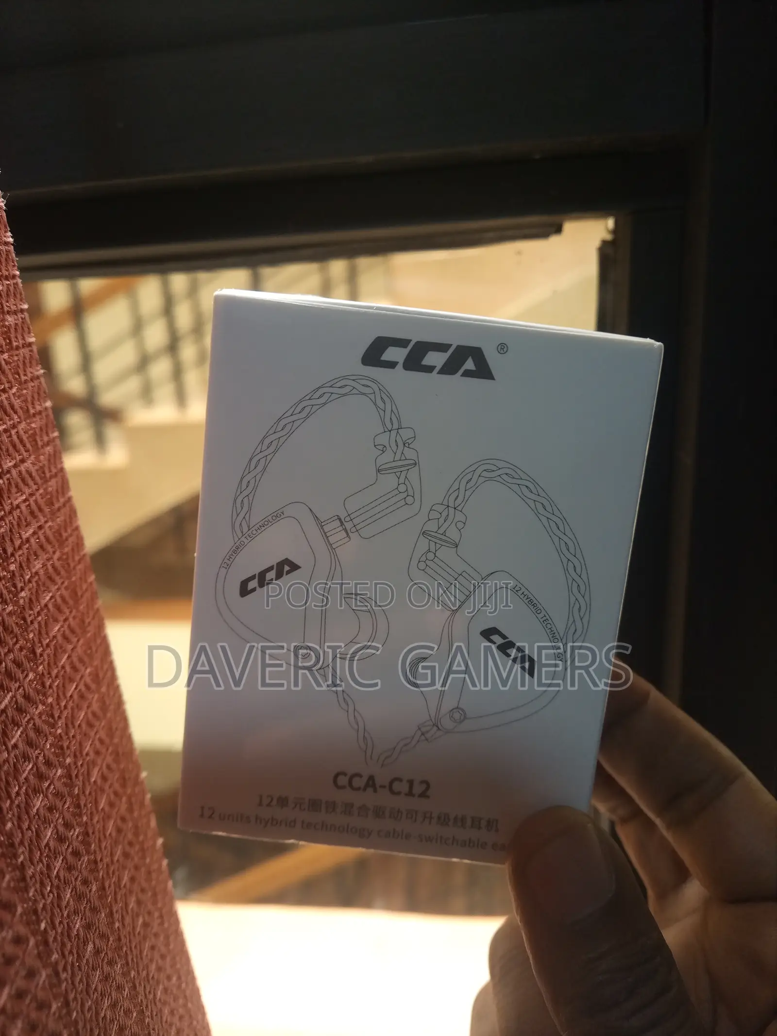 Cca C12 In Ears