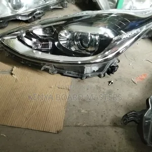 Toyota Aqua 2018- 2020 Headlight Zenon