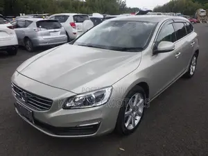 Volvo V60 2018 Beige