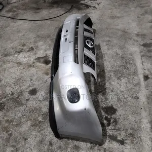 Nissan X-trail Nt31 Front Bumper Complete With Grille,