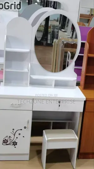 Stylish White Executive Dressing Table With Drawers 