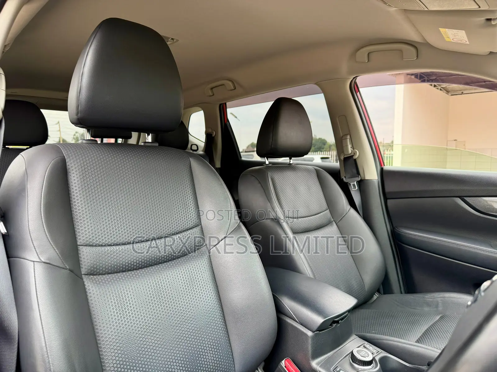 Nissan X-Trail 2016 Red
