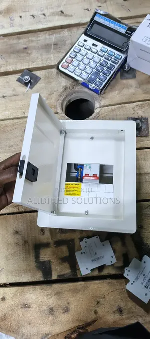 Schneider 4way Consumer Unit