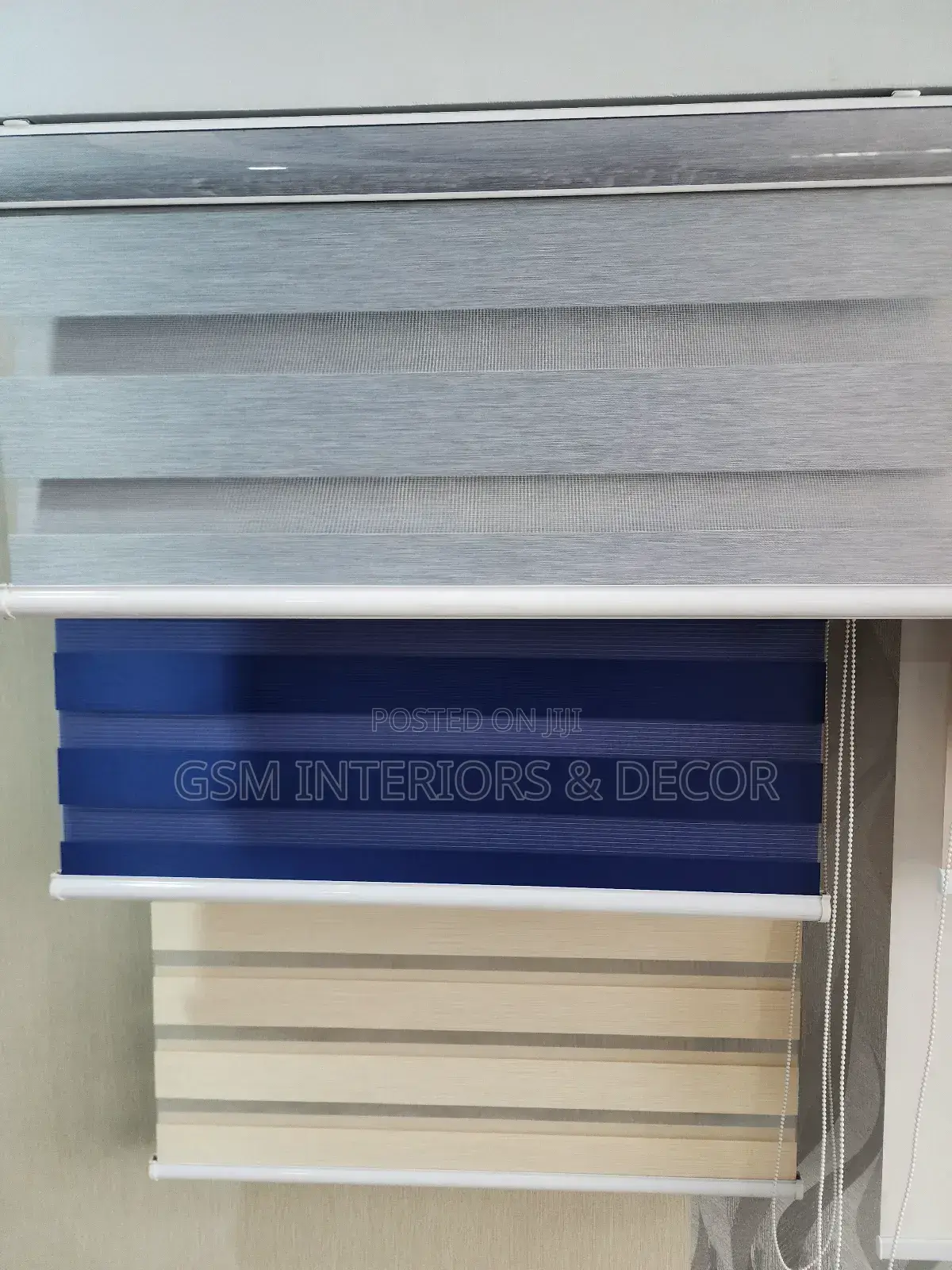 Sheer Roller Blinds in Horizontal Pattern