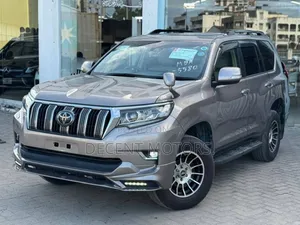 Toyota Land Cruiser Prado 2.7 2019 Gold
