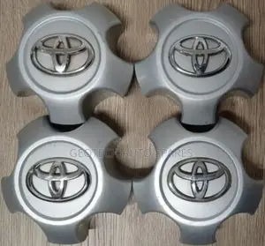 Vanguard/Rav4 Center Rim Caps
