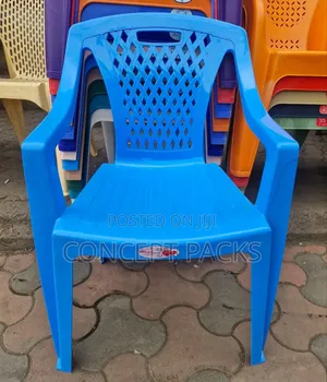 Rosa Plastic Chair.