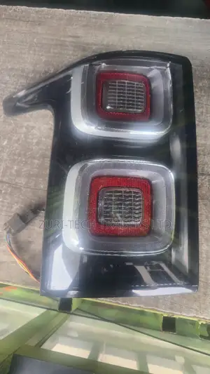 Range  Rover Vogue  Taillight