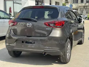 Mazda 2 2021 Gray