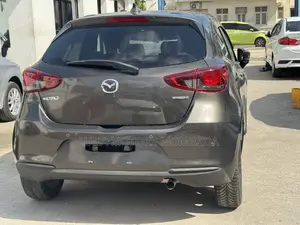 Mazda 2 2021 Gray