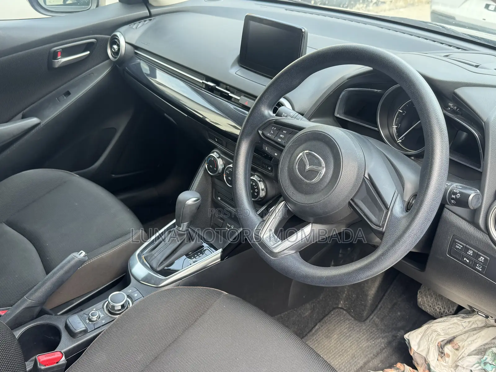 Mazda 2 2021 Gray