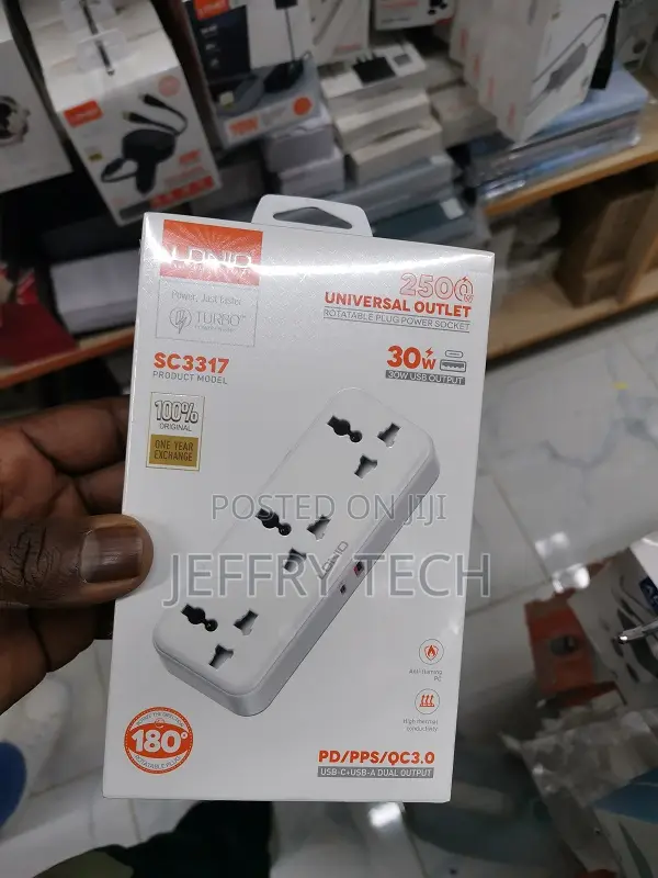 3 Ac Outlets Portable Extension Power Socket Sc3317