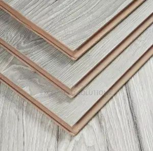 Neat Wood Finish Flooring-Laminate Floor Boards