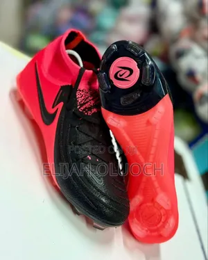 Men Nike Phantom Football Boots/Shoes Black Irange