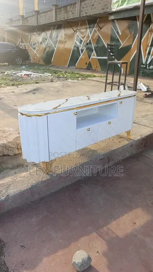 Shiny Tv Stand