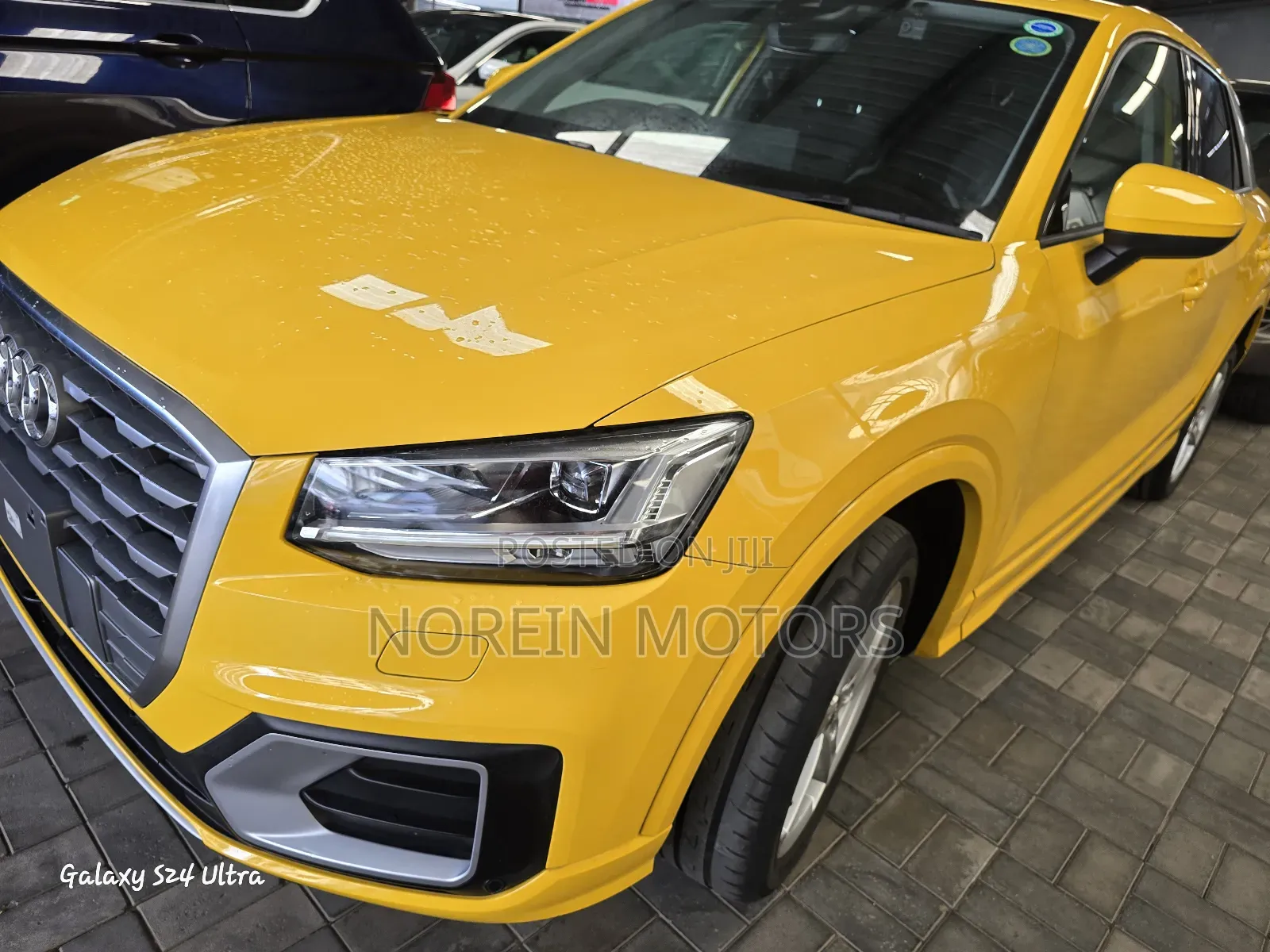 Audi Q2 2018 Yellow