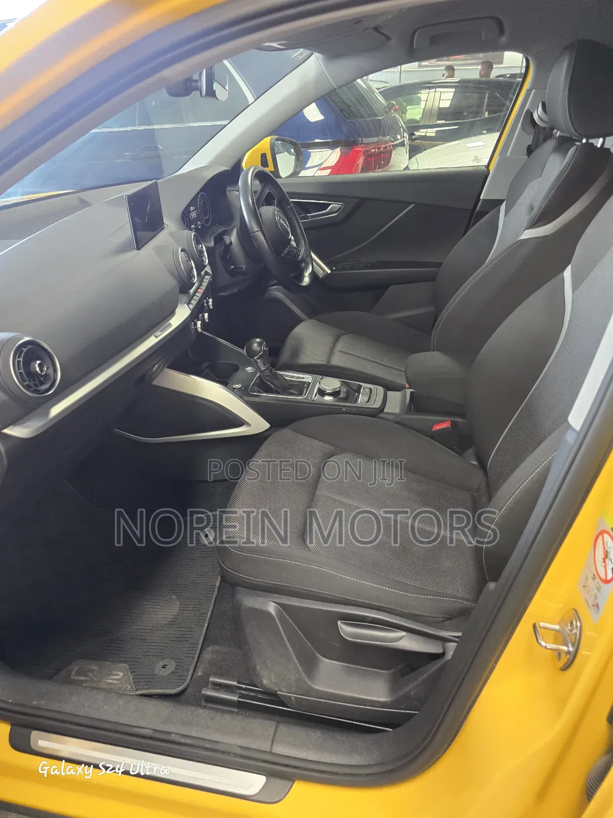Audi Q2 2018 Yellow