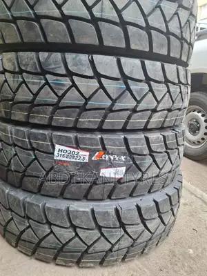 315/80r22.5 Onyx Tires