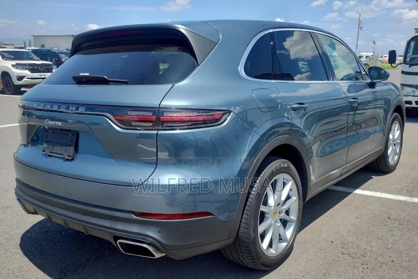 Porsche Cayenne Base AWD 2019 Gray