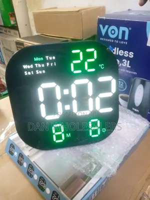 Digital Calendar Clock With Auto-Day Detection