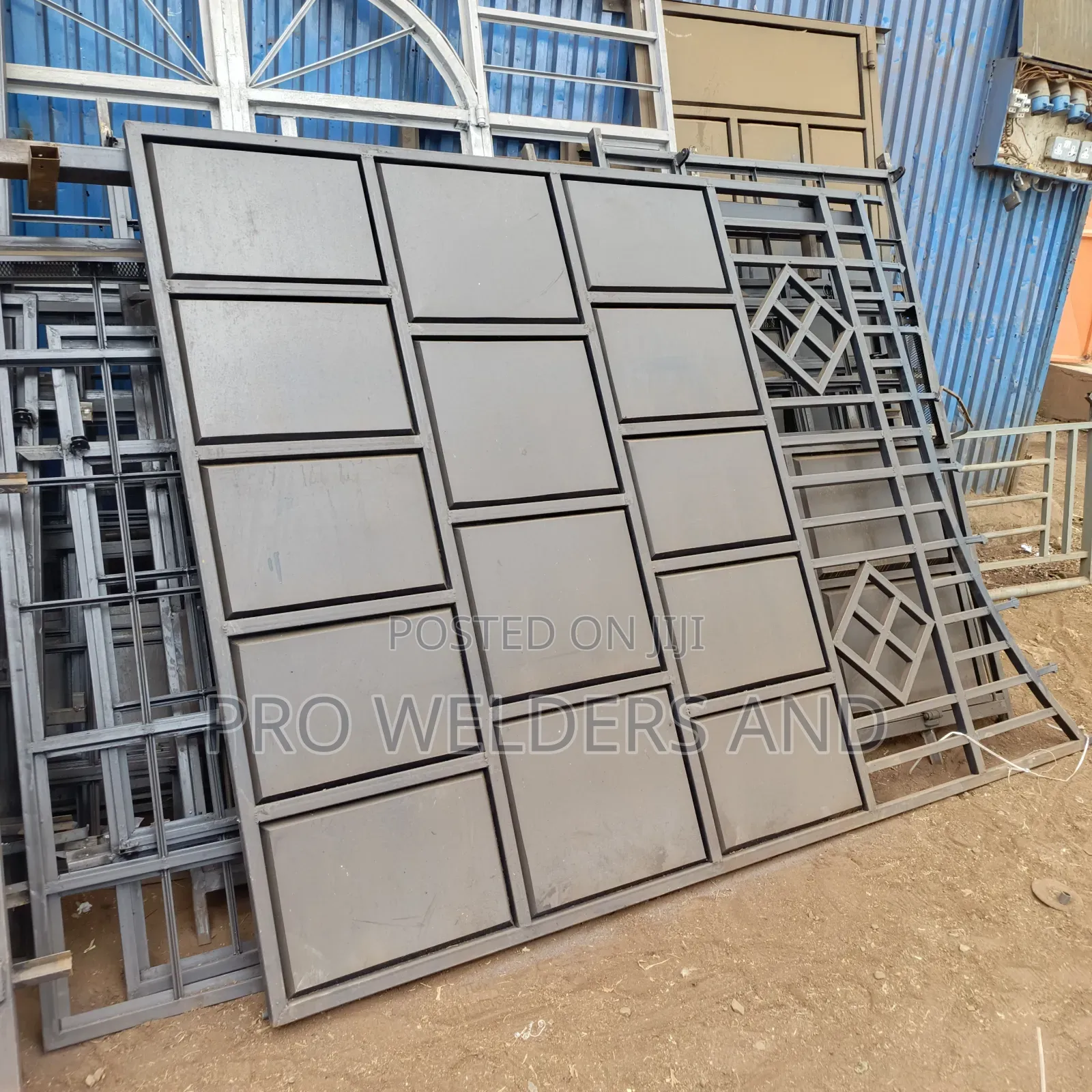 "Affordable Steel Gate – Strong, Secure Budget-Friendly!"