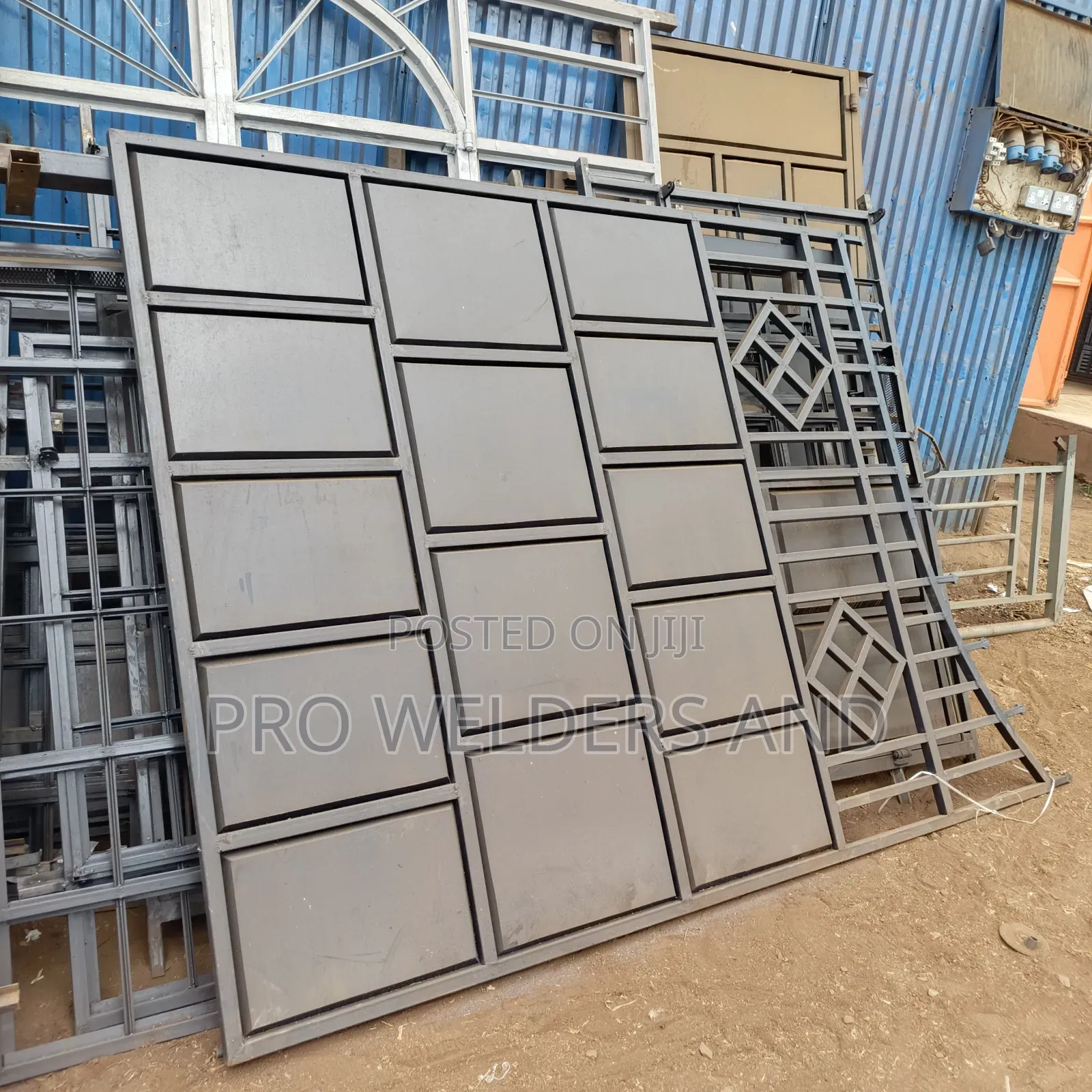 "Affordable Steel Gate – Strong, Secure Budget-Friendly!"