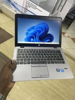 Laptop HP EliteBook 820 8GB Intel Core i7 SSD 256GB