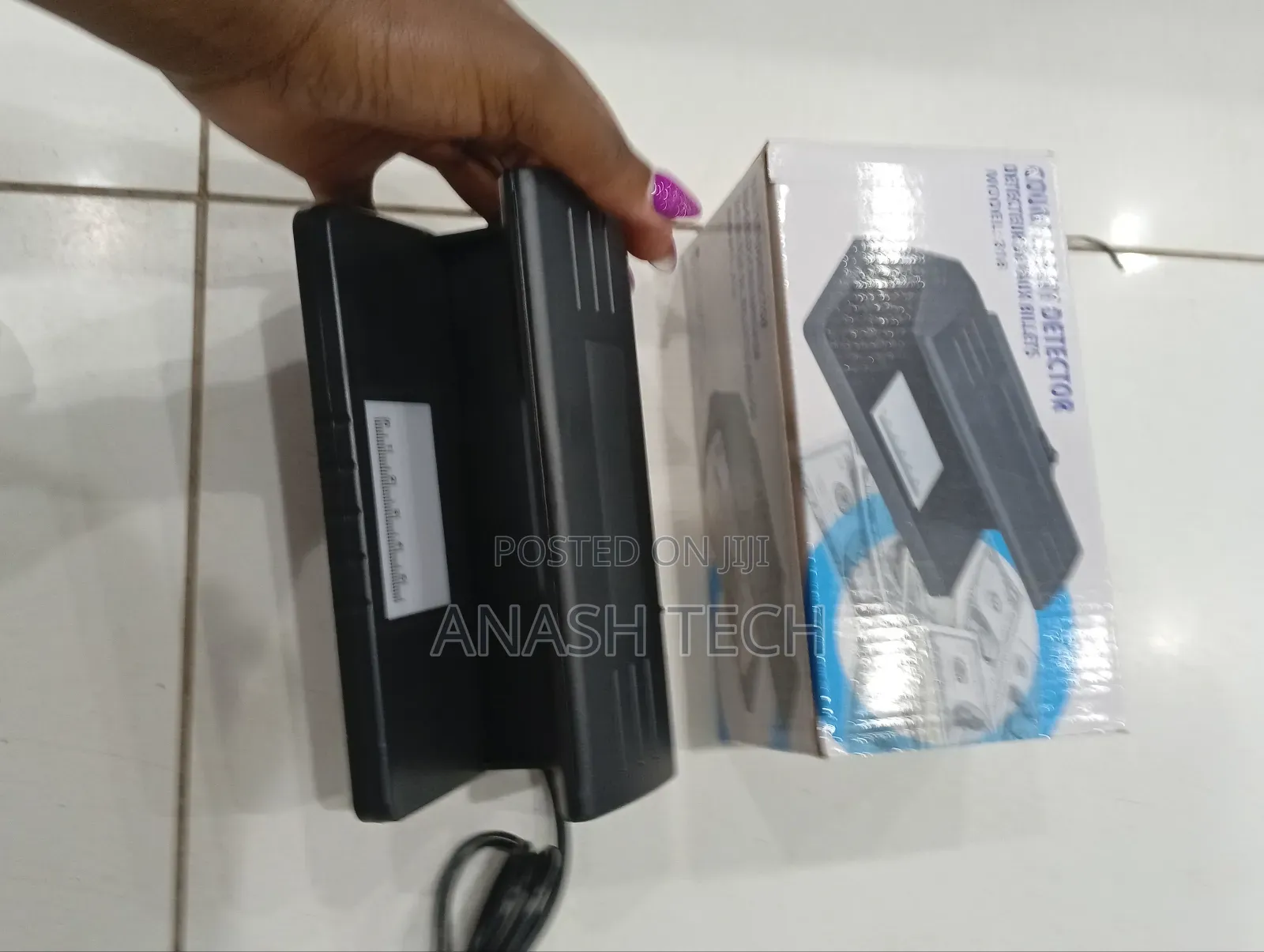 Counterfeit Money Detector