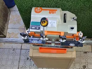 New Key Cutting Machine/ Key Cutting Machine