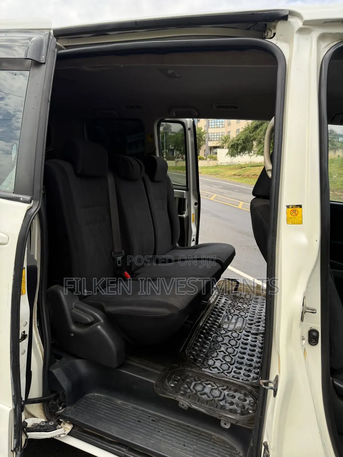 Toyota Voxy 2014 White