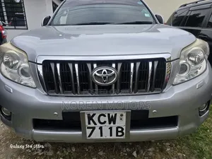 Toyota Land Cruiser Prado 2012 Silver
