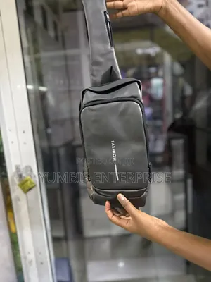 Fashion Shoulder Bags With Multiple Pockets at 1200