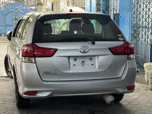 Toyota Corolla Fielder 1.5 Petrol FWD 2019 Silver