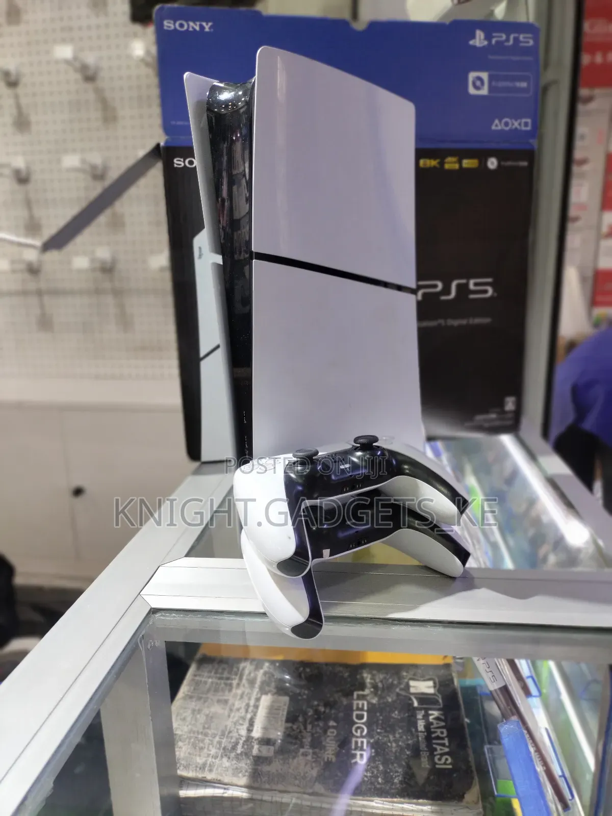 Ps5 Digital+Extra Controller!!