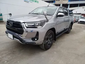 Toyota Hilux 2020 Silver