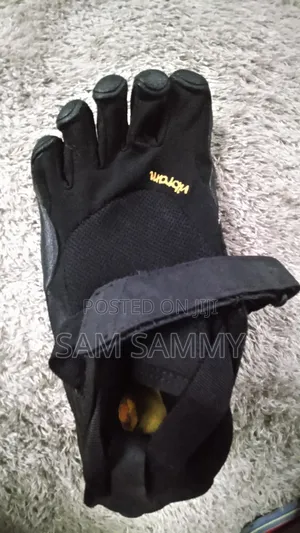 Five Fingers Shoes for Sale