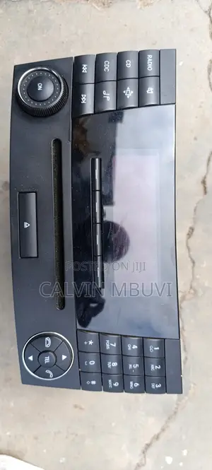 2005 Mercedes Benz W211 Original Audio Radio Operating Unit.