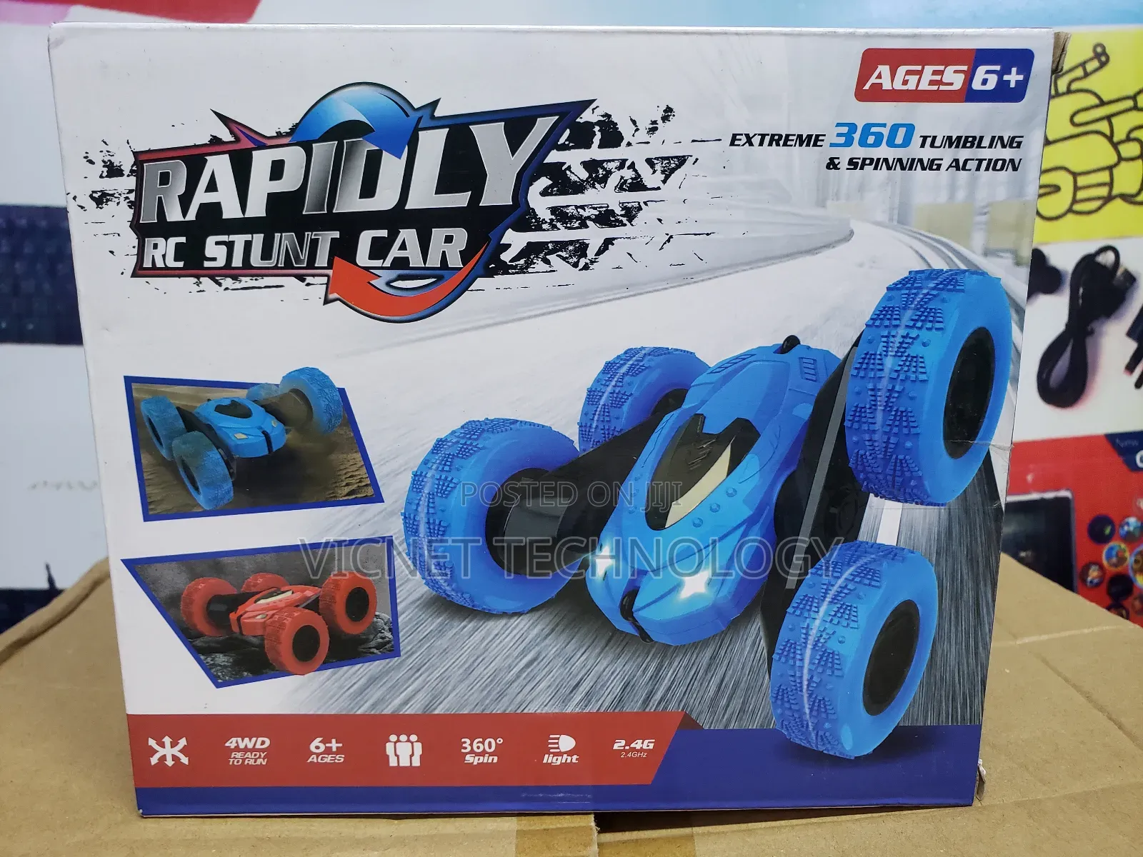 Remote Control 360° Spinning and Tumbling Rac8ng Car