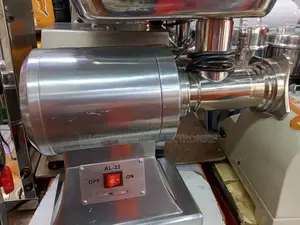 Highly Available Al22 Electric Meat Mincer Machine