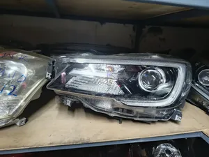 Subaru Outback New Model Headlight Zenon.