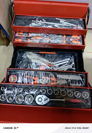 85 PCS Tools Set 1/4, 1/2 Tools Box