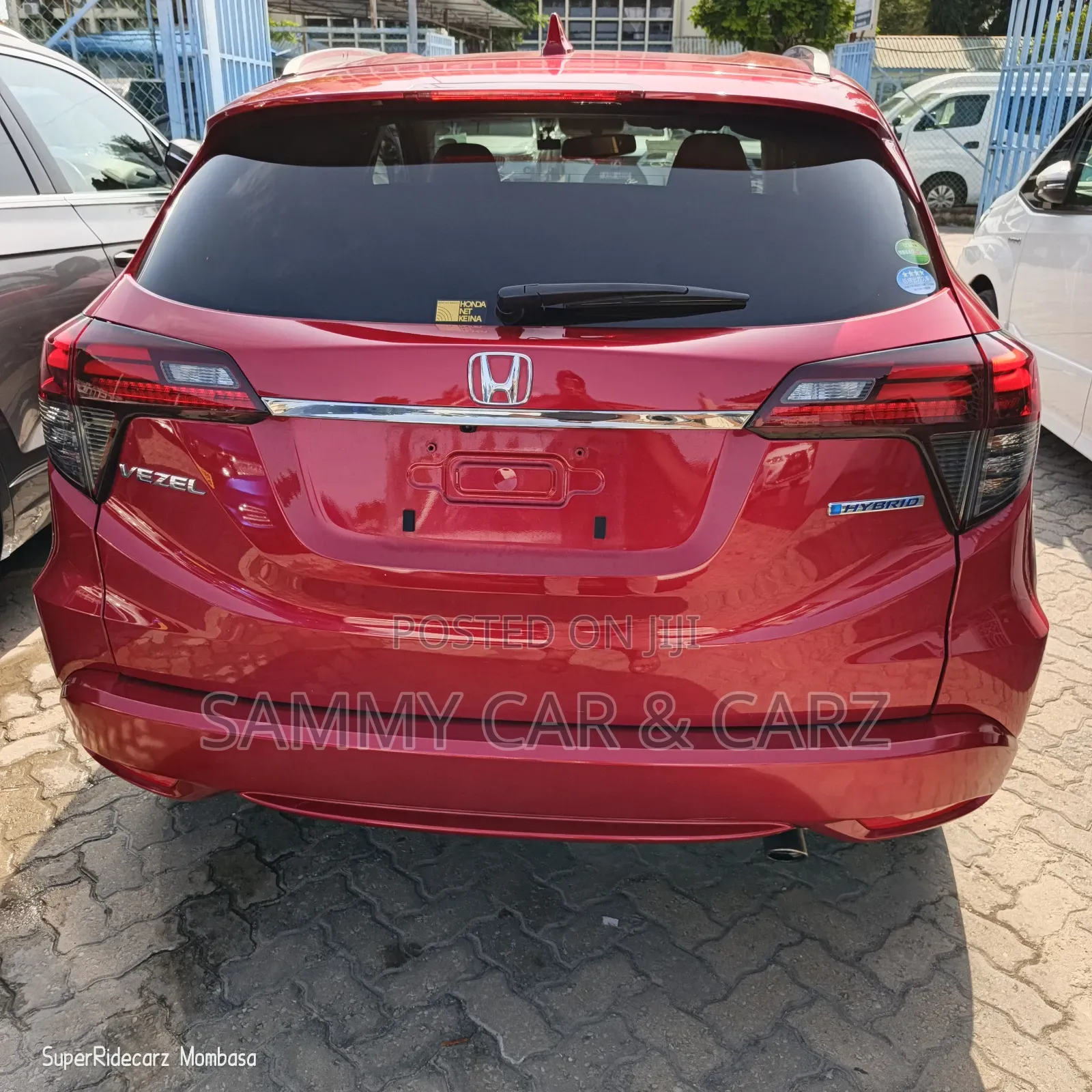 Honda Vezel 2018 Red