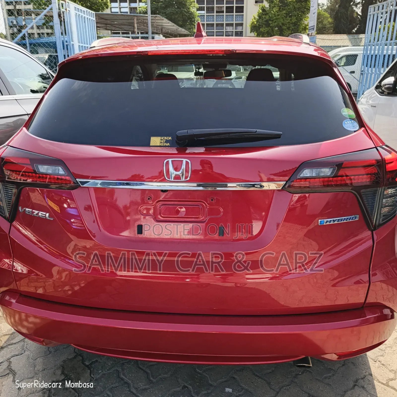 Honda Vezel 2018 Red