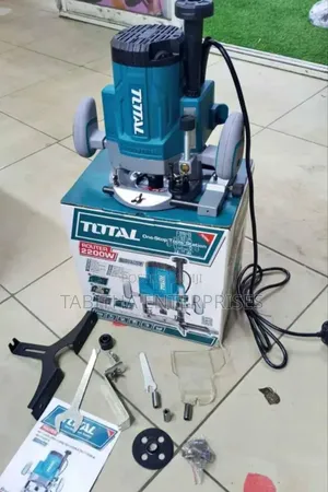 Total Wood Router 2200wtts