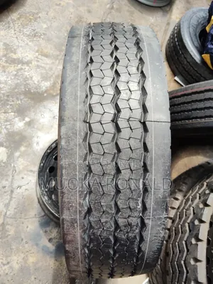 235/75r17.5 Michelin Tyre