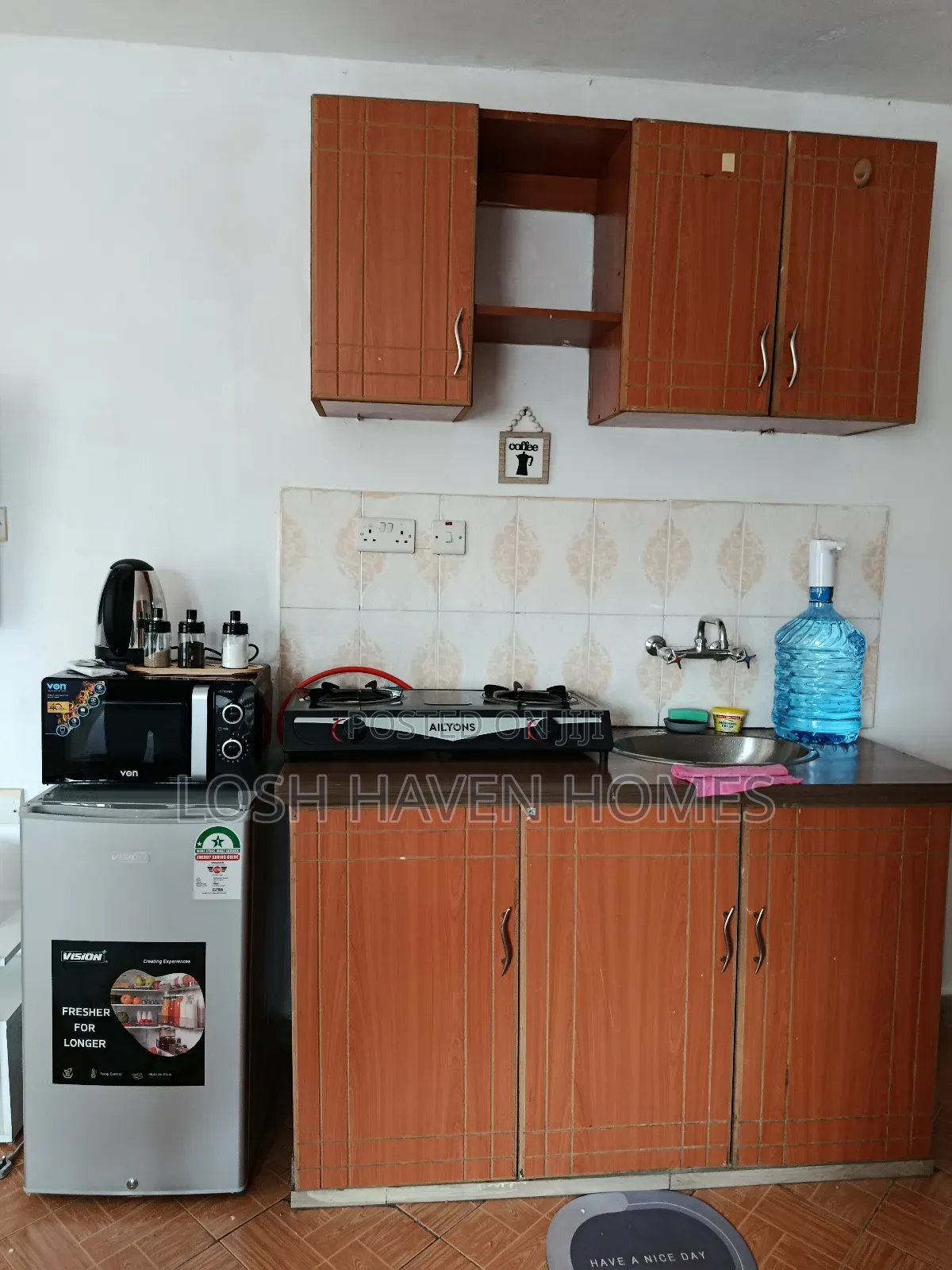 Blue Studio Airbnbin Nairobi Along TRM Drive Roysambu